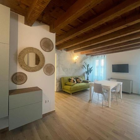 Cairoli14 Apartman Brescia megye Kültér fotó