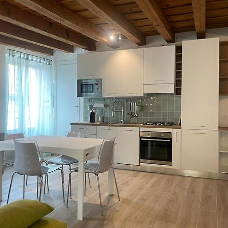 Cairoli14 Apartman Brescia megye Kültér fotó