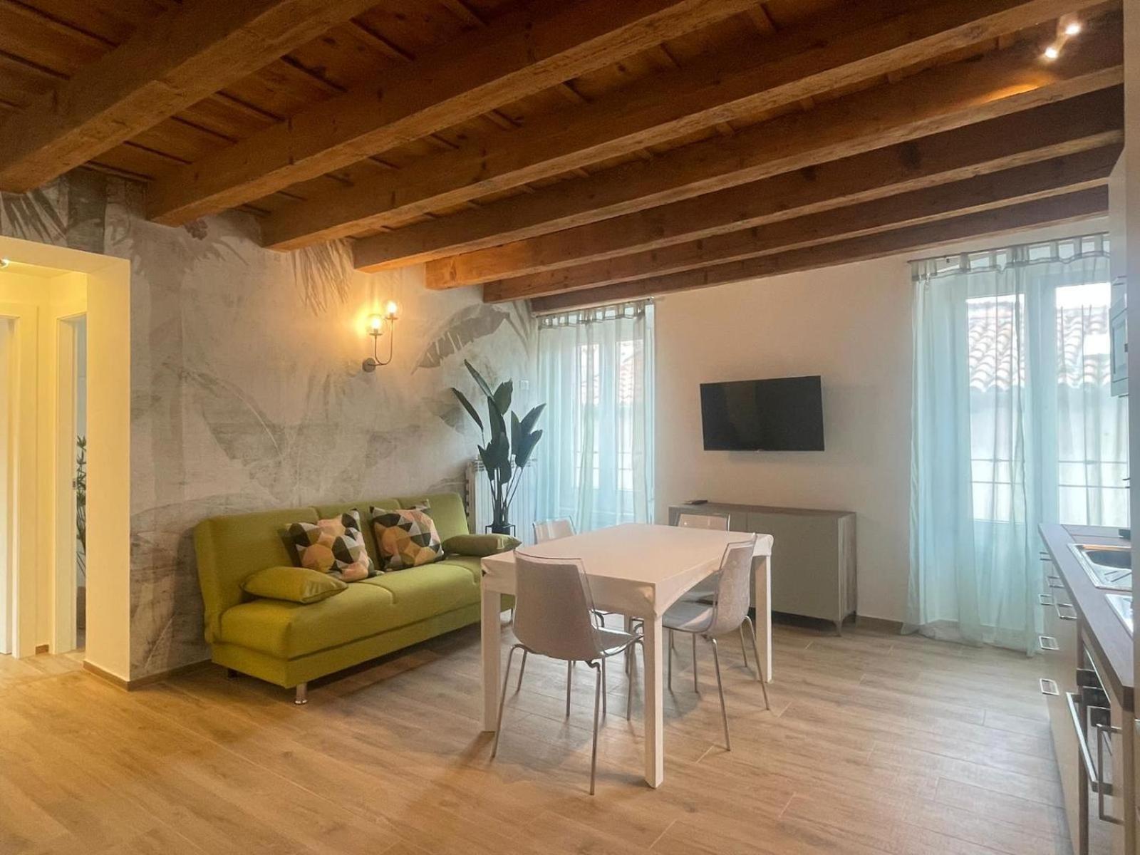 Cairoli14 Apartman Brescia megye Kültér fotó